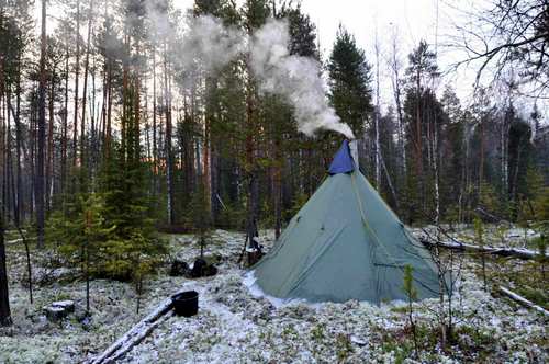 палатка -чум для настоящих туристов