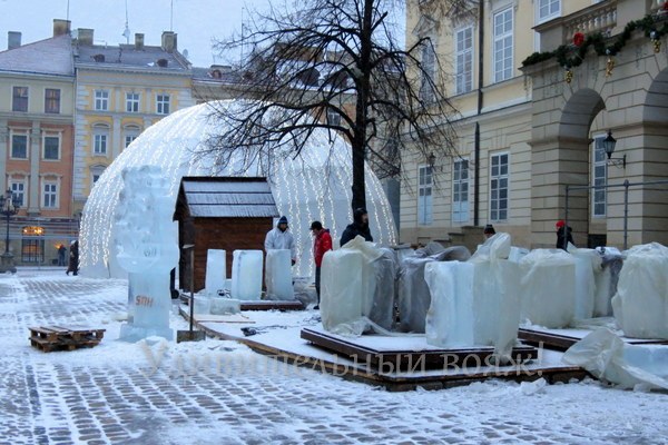 Ледяной дом во Львове